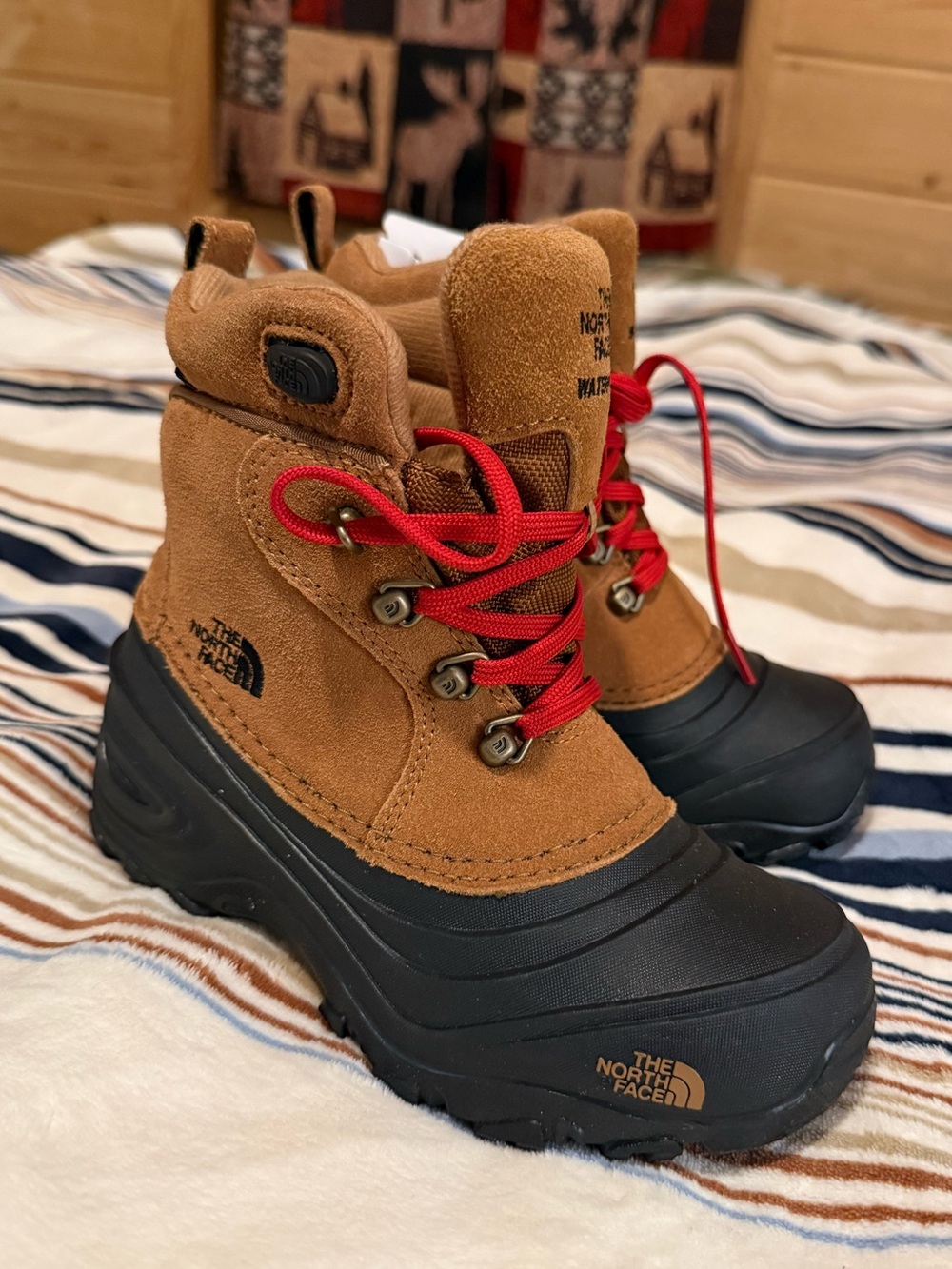 The North Face Chilkat II Insulated winter boots